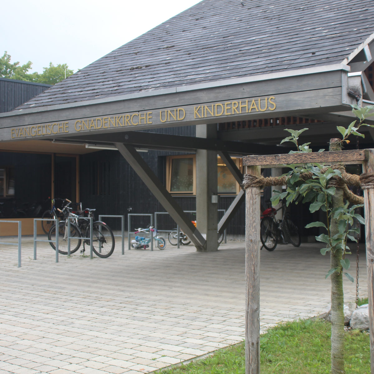Eingang | Kinderhaus Gnadenkirche Fürstenfeldbruck